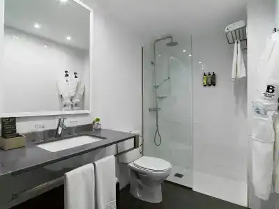 Boutique H10 White Suites - Только для взрослых - 35