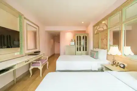 Salil Sukhumvit Soi 11 - 45