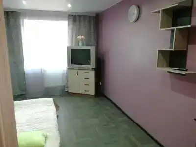 Комарова 9Б - 15