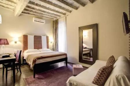 Trevi Beau Boutique - 53