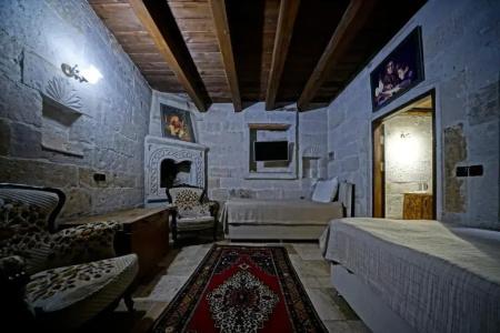 Holiday Cave - 63