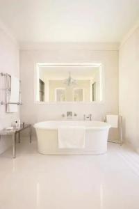 Hôtel Le Royal Monceau Raffles Paris - 59