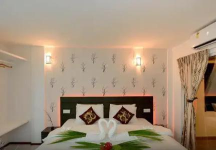 Crown Beach Maldives - 35