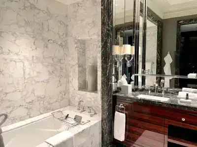 Four Seasons Bahrain Bay - 17