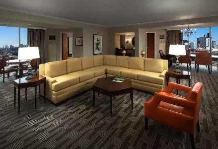 Hilton Anatole - 97