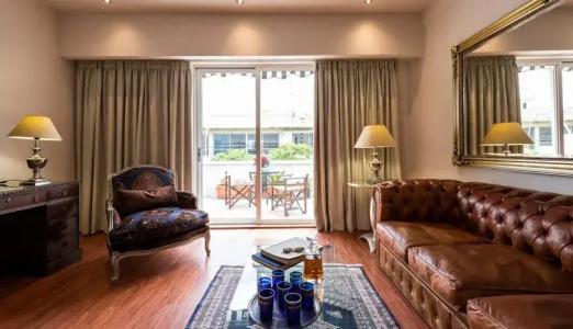 Best Western Plus Embassy - 60
