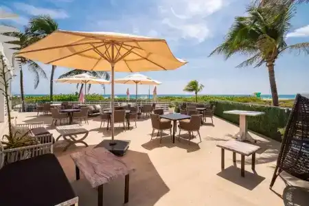 The Savoy & Beach Club - 39