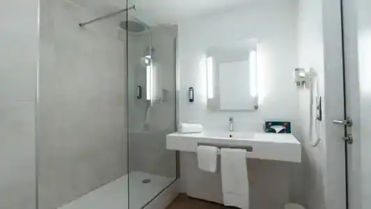 ibis Mons Centre Gare - 15