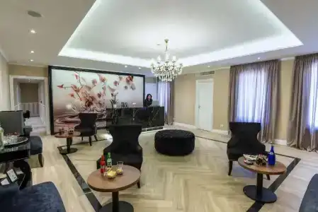 The Boutique - 24