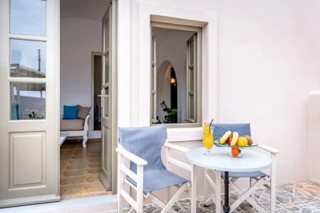 En Plo Boutique Suites Oia Santorini - 47