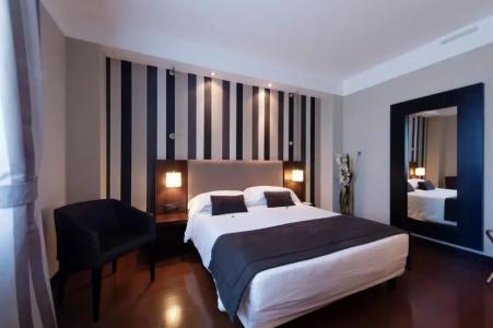 Th Roma - Carpegna Palace - 79