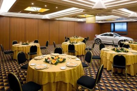 Ramada by Wyndham Naples - 16