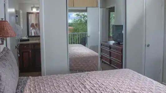 Parc Corniche Condominium Suites - 39