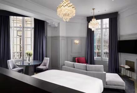 The Trafalgar St. James, London Curio collection by Hilton - 79