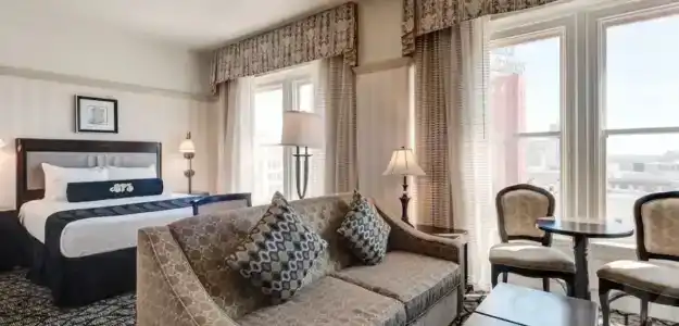 Gaslamp Plaza Suites - 31