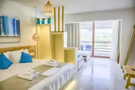Alia Luxury Suites - 100