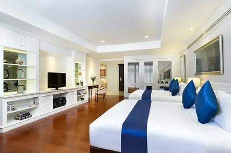 Centre Point Silom - 50