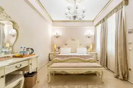 Elegance East - 38