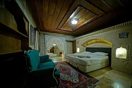 Holiday Cave - 49