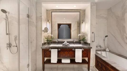 The Ritz-Carlton - 67