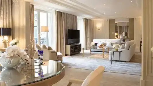 Four Seasons George v Paris - 61