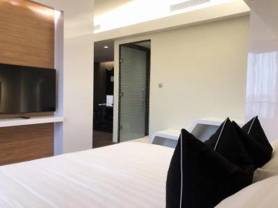 M Roof & Residences - 56