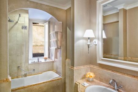 Rome Marriott Grand Flora - 37