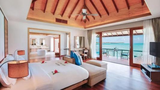 Hideaway Beach Resort & Spa - 1