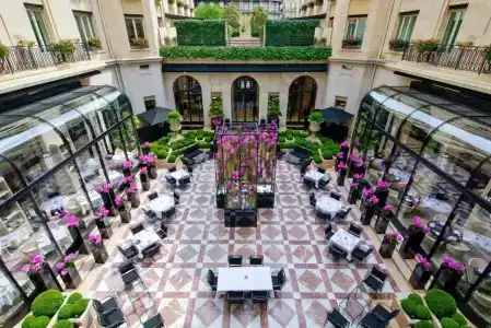 Four Seasons George v Paris - 20