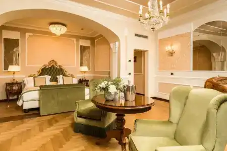 Bernini Palace - 94