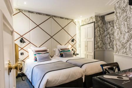 Hôtel Jardin Le Bréa - 51