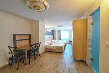 Piyes Otel - 111