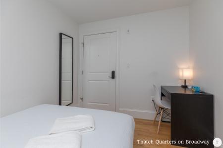 West Broadway Quarters by Thatch - 16