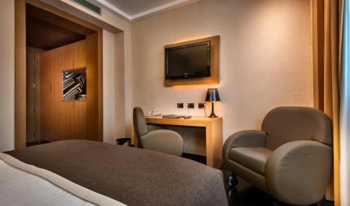 Crowne Plaza Milan City, An Ihg - 11