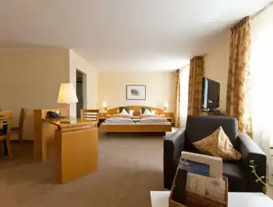 Deutscher Hof - 3