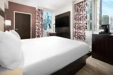 Hilton Garden Inn Times Square Central - 8