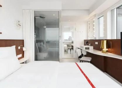 Ruby Luna Dusseldorf - 53
