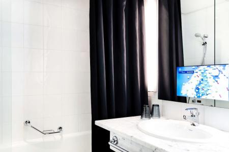 Radisson Blu Plaza, Helsinki - 43
