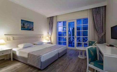 Euphoria Palm Beach Resort - 36