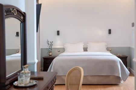 Acropolis Ami Boutique - 58