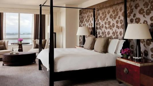 Four Seasons Miami - 62
