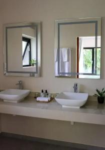 Blue Lagoon Chalets - 4