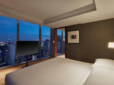 Hyatt Regency Bangkok Sukhumvit - 49