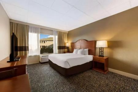 Comfort Inn South Oceanfront - 3