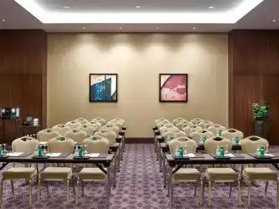 Swissôtel Al Ghurair Dubai - 28