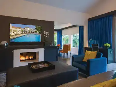 Sunset Marquis - 93