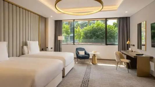 Banyan Tree - 76