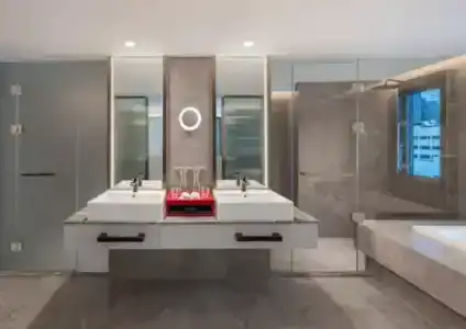DoubleTree by Hilton Bangkok Ploenchit - 67