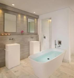 Mykonos Riviera & Spa, a member of Small Luxurys of the World - 44