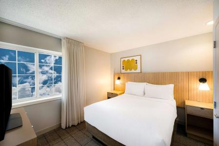 Sonesta Simply Suites Jersey City - 45